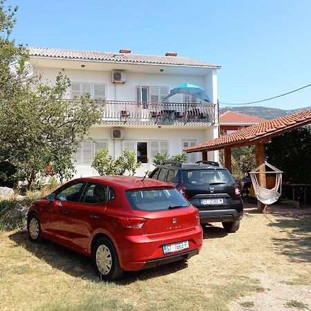 Apartments By The Sea Kastel Stari, Kastela - 6059 Esterno foto