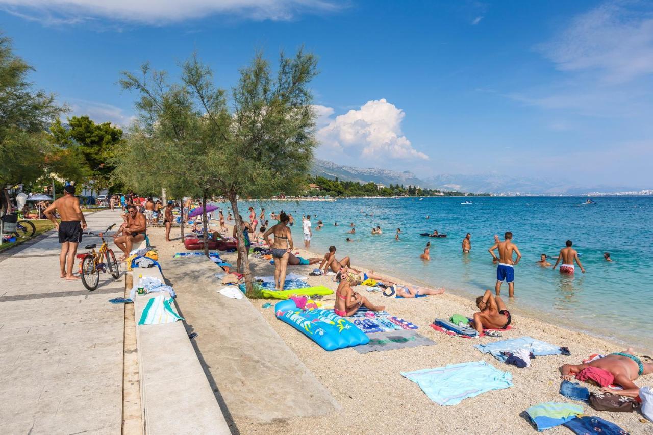 Apartments By The Sea Kastel Stari, Kastela - 6059 Esterno foto