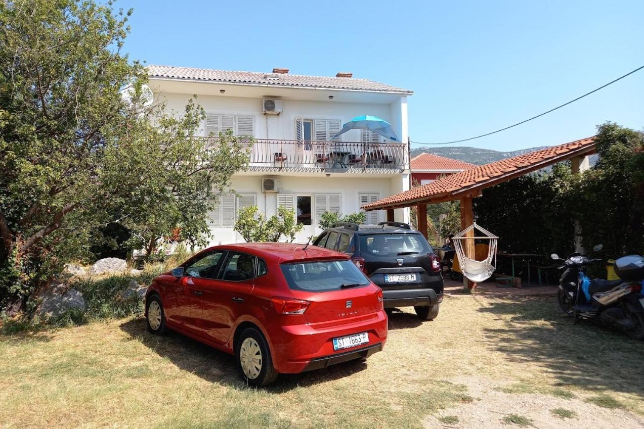 Apartments By The Sea Kastel Stari, Kastela - 6059 Esterno foto