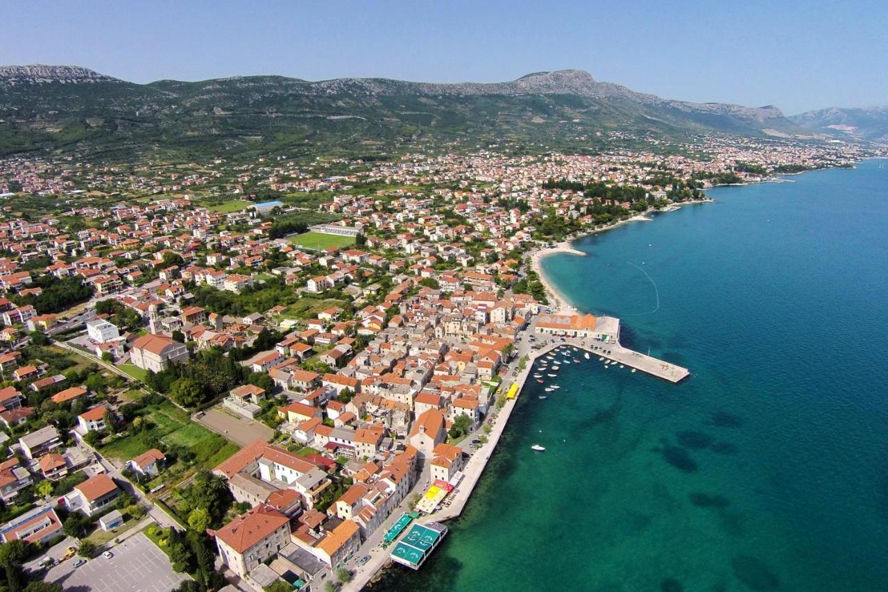 Apartments By The Sea Kastel Stari, Kastela - 6059 Esterno foto